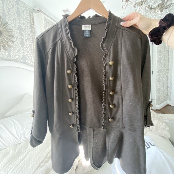 Day trip Olive green jacket - Picture 1 of 4